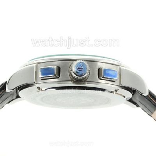 Jaeger-Lecoultre Master Control Working Chronograph with Black Dial-Leather Strap