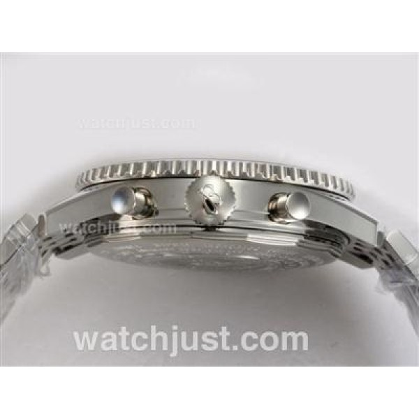 Breitling Navitimer World Swiss Valjoux 7750 Movement with White Dial