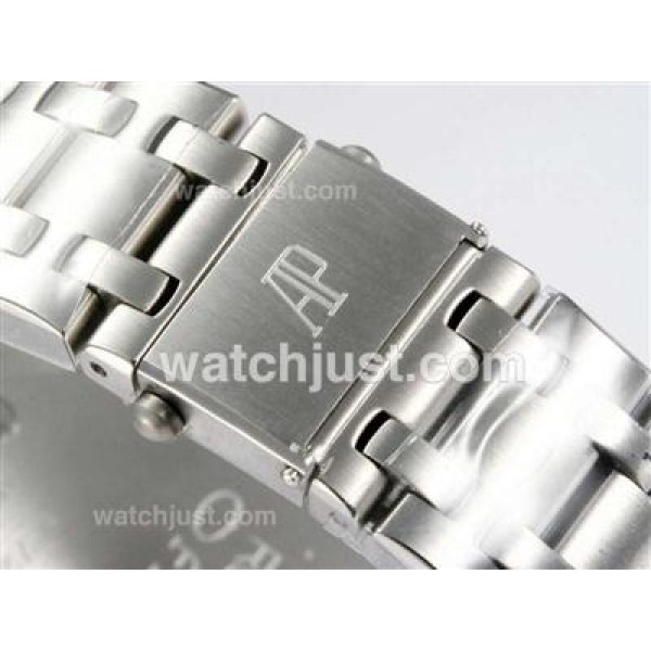 UK Perfect Replica Audemars Piguet Royal Oak Offshore Swiss Valjoux 7750 Movement Diamond Bezel with Blue Dial